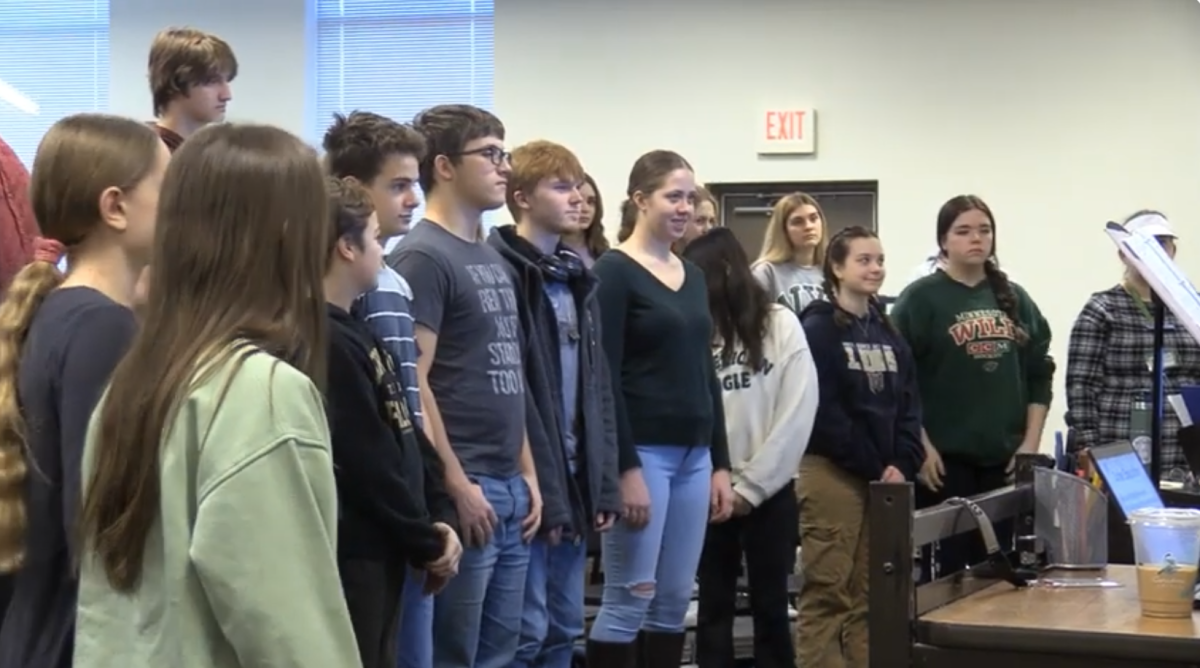 Choir practicing their song La Cremosa before their contest