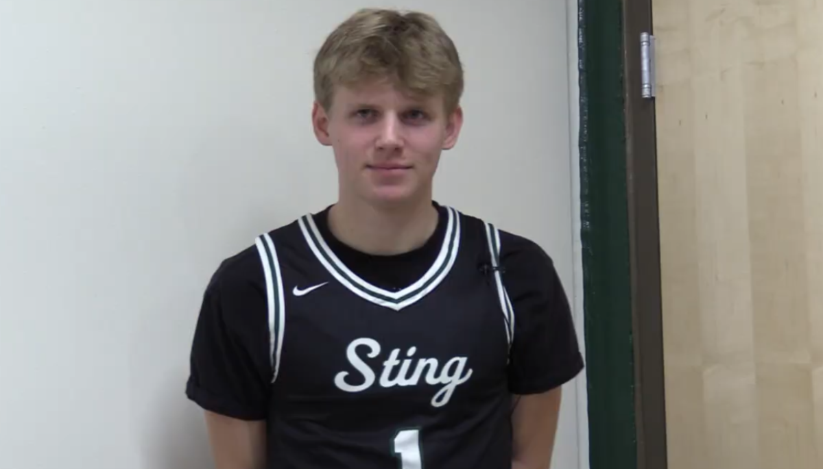 Eli Miller speaking on his basketball experience